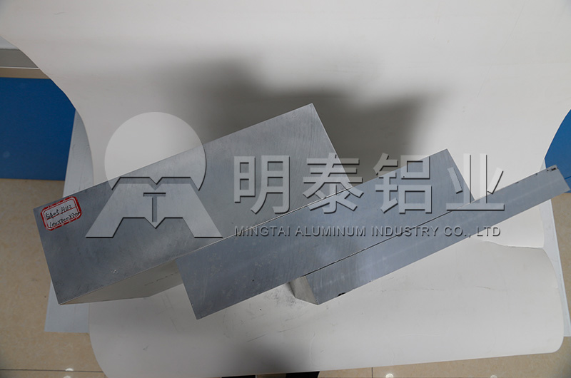 貨運車廂用鋁板-貨車廂體用鋁板性能優良