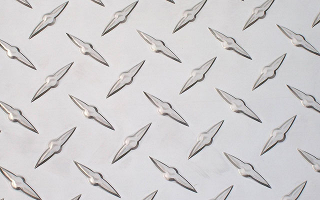 車間防滑用1060花紋鋁板廠家_明泰鋁業(yè)