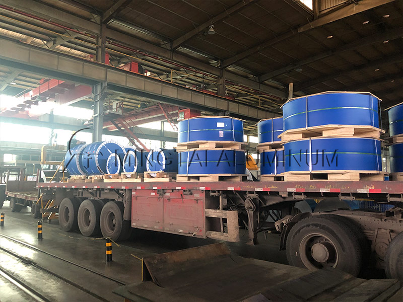 容器箔廠區(qū)發(fā)貨現(xiàn)場(chǎng)圖